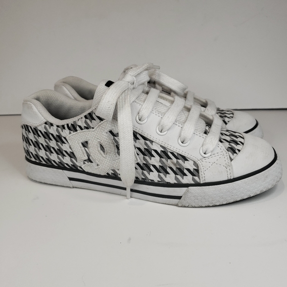 houndstooth tennis shoes